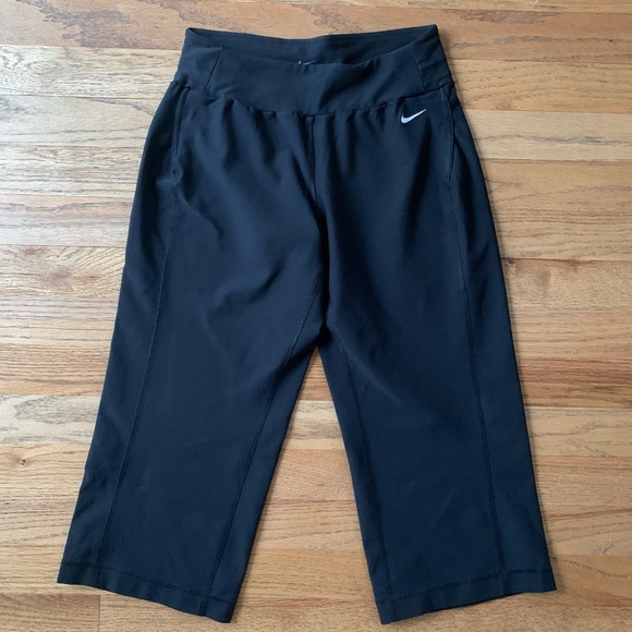 NWOT Nike Dri Fit Capris - Picture 1 of 4